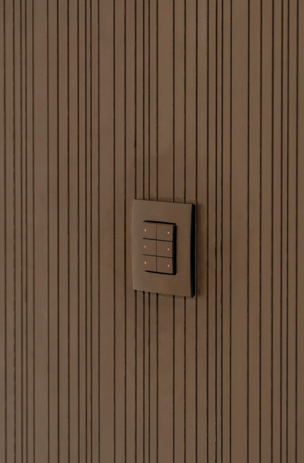 Pilar Shoots Duvivier Dexis LR 8