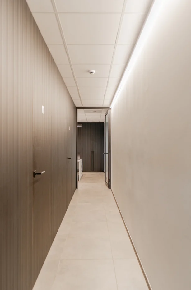 Pilar Shoots Duvivier Dexis LR 21