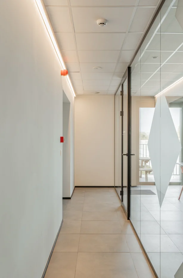 Pilar Shoots Duvivier Dexis LR 28