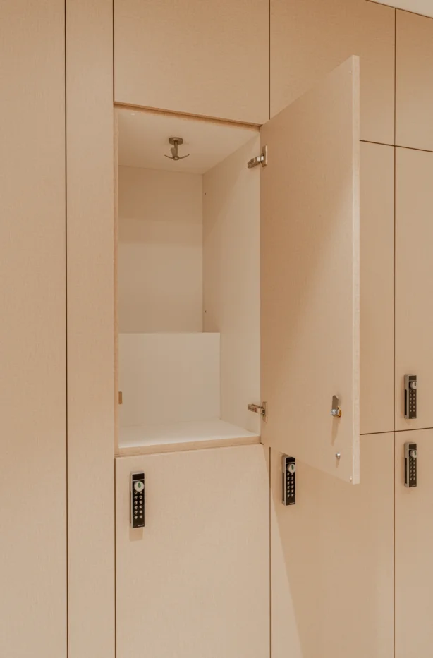 Pilar Shoots Edition Zoute LR 69